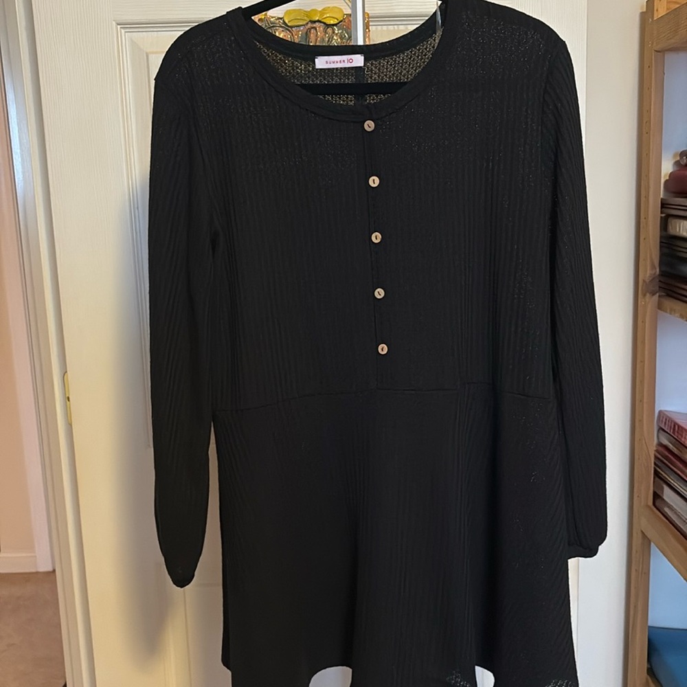 Summer 10 black waffle knit Tunic Top